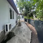 Appartamento Cozy House With Free Parking *