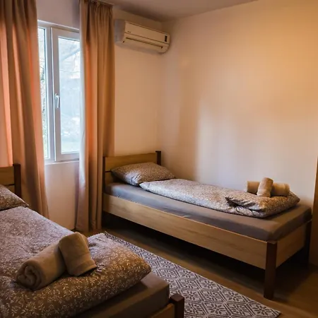 Apartmán Cozy House With Free Parking *